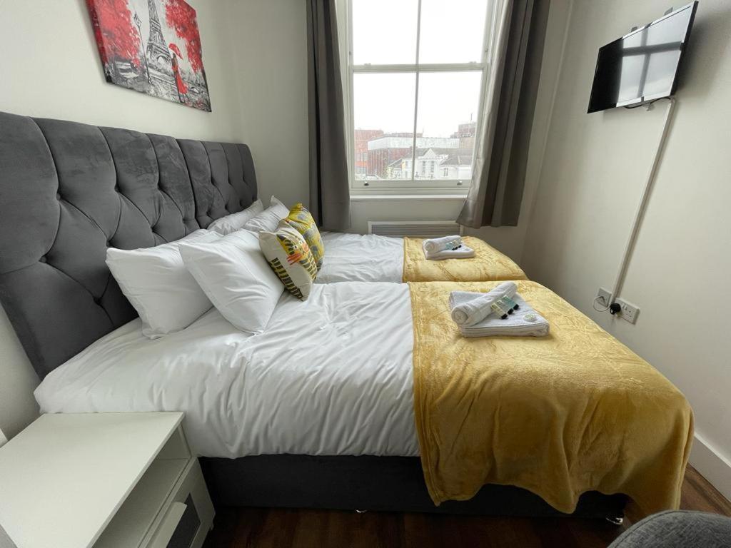 Sublime Stays Webberley Stylish Studio Stoke City Centre Bagian luar foto
